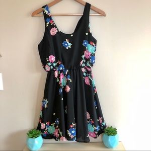 Lush CrissCross, Floral Swing Dress
